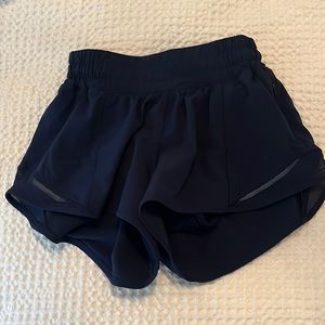 Lulu Lemon Shorts Size 0 Hotty Hot 2.5